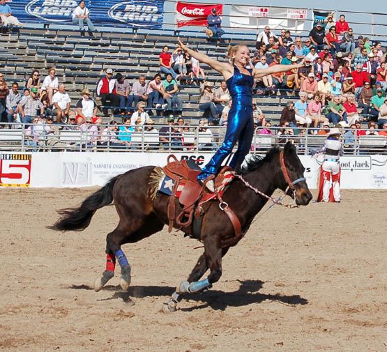 Mercedes Rodeo(Cowgirl Chicks)