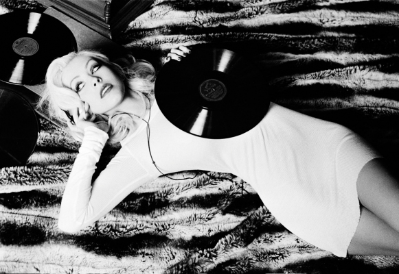 Christina Aguilera  - (24 )