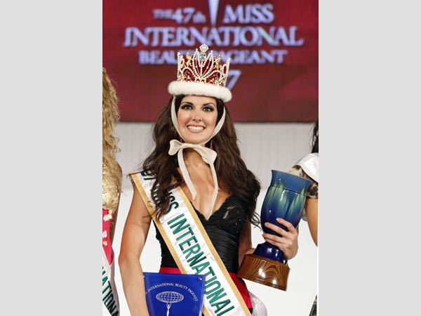   Miss international 2007 (9 )