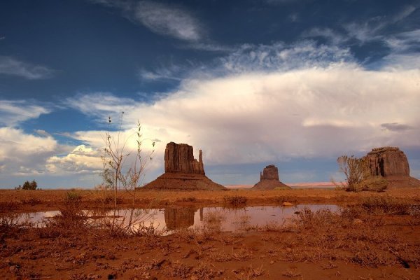Monument Valley -   (20 )