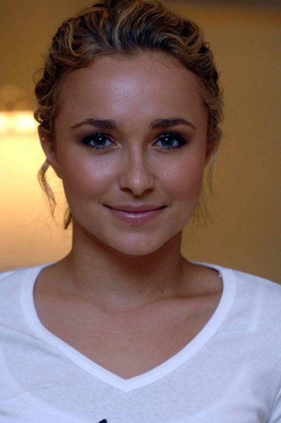 Hayden Panettiere    Save Dolphins and Whales Event   (29 ...