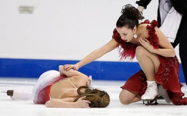     -    Skate Canada (4 )