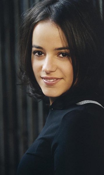 1196019439_alizee7.jpg