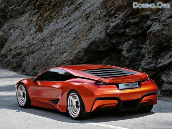 - BMW M1 (16 )