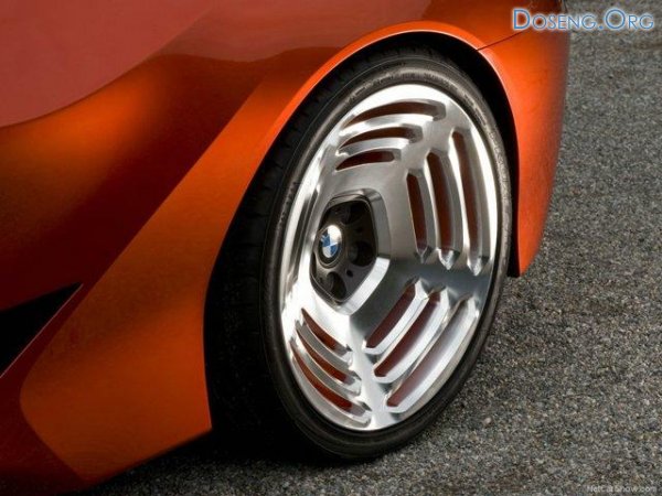 - BMW M1 (16 )