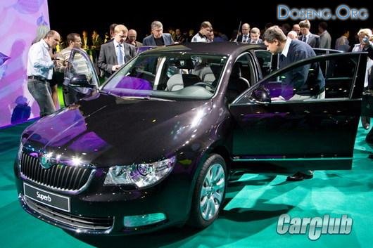      Skoda Superb