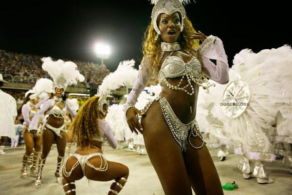 Карнавал в Бразилии Фото