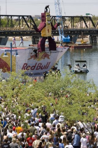 Red Bull Flugtag   (28 )