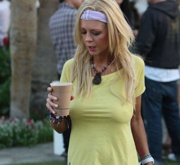   Tara Reid (6 )