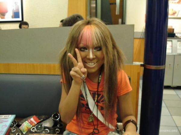   Ganguro (25 )