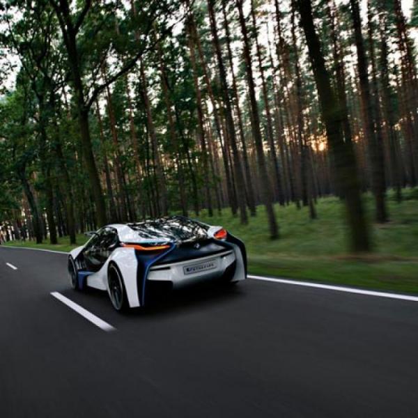  BMW Vision EfficientDynamics (13 )