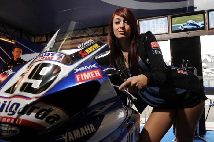  Yamaha Racing 2009 (47 )
