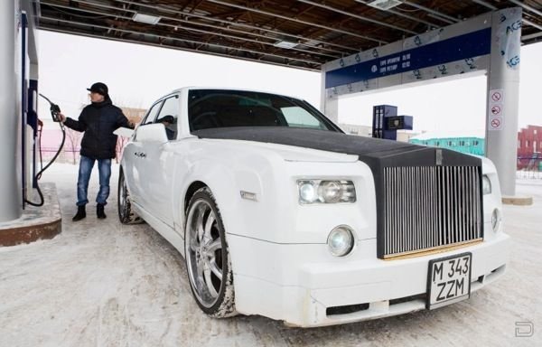    Rolls-Royce Phantom (13 )