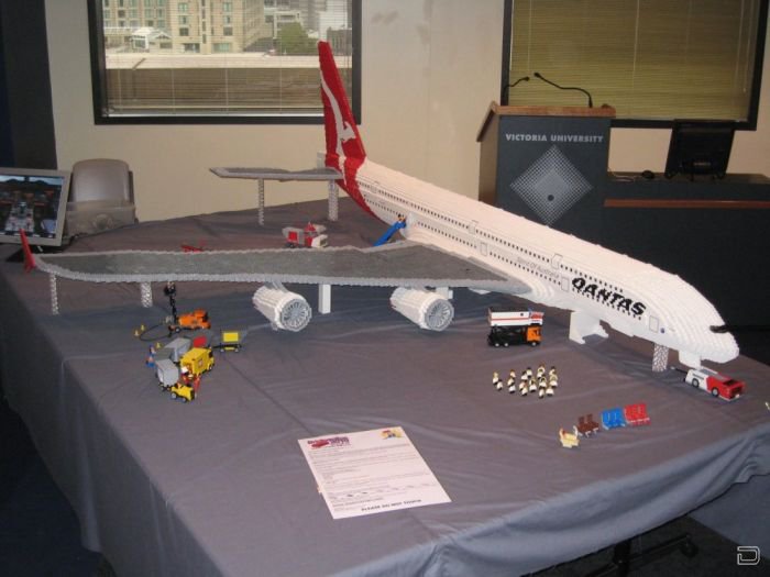  Airbus 380   Lego (19 )