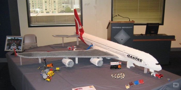  Airbus 380   Lego (19 )