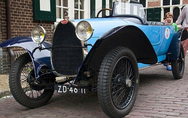    Bugatti (17 )