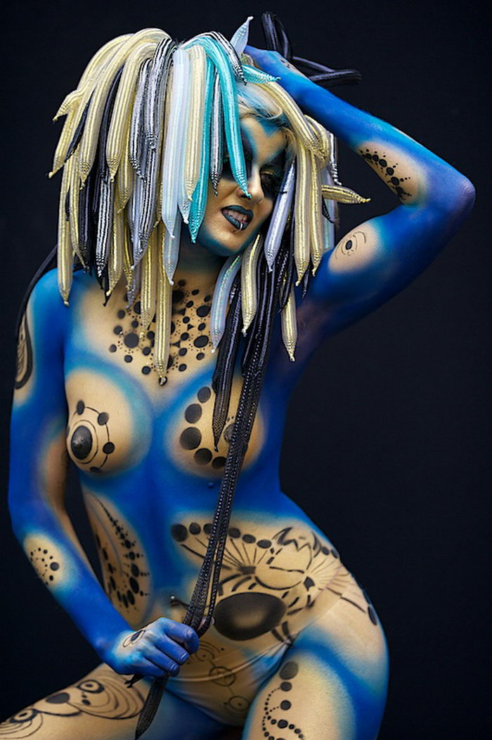   - "World Bodypainting Festival Seeboden 2010"   (70 )