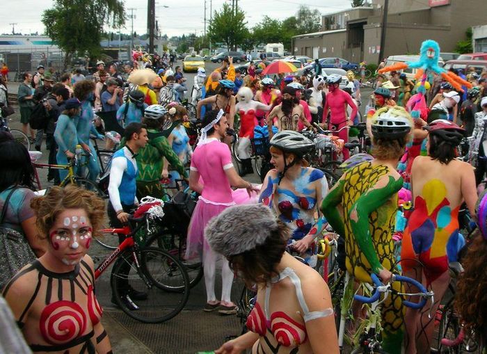   London Naked Bike Ride 2010 (83 )