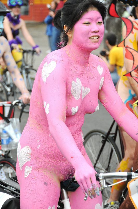   London Naked Bike Ride 2010 (83 )