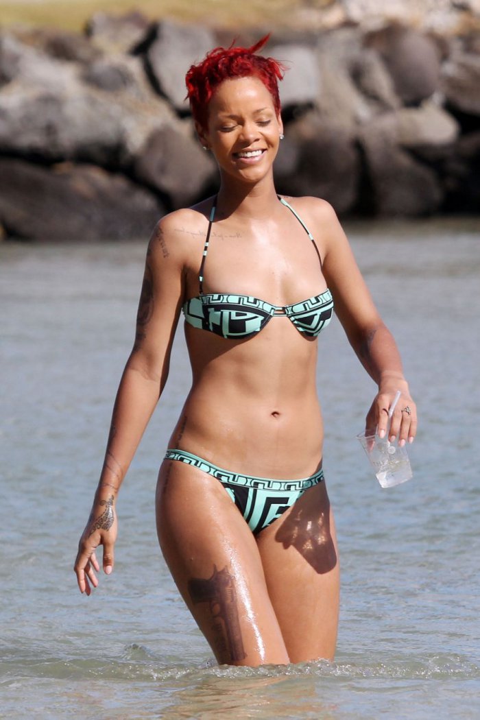 Rihanna   (10 )