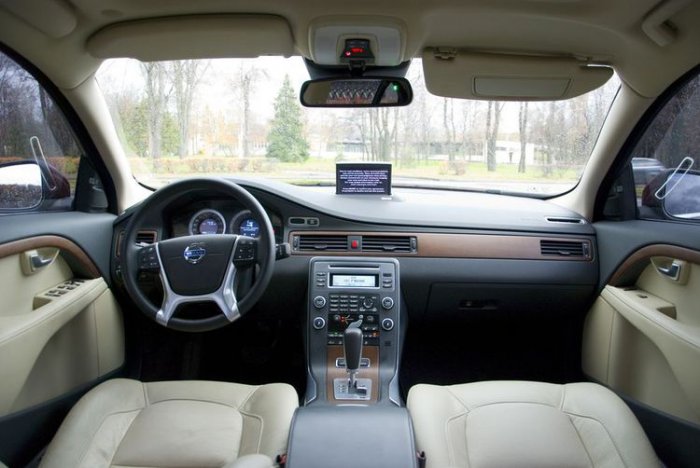 Volvo S80