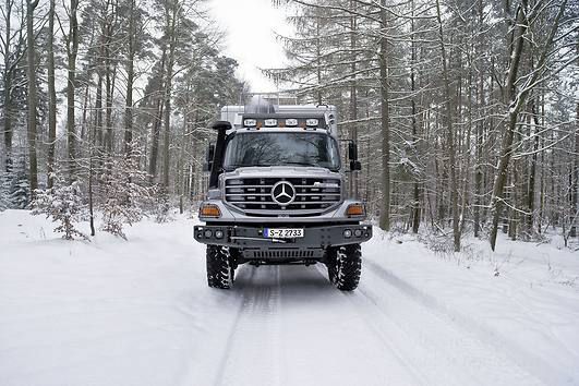 Mercedes Zetros 2733 A 6x6