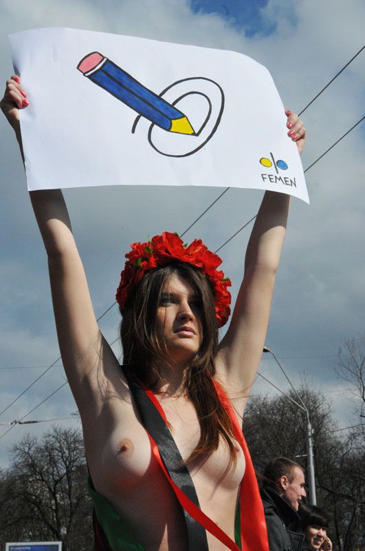   FEMEN "   "