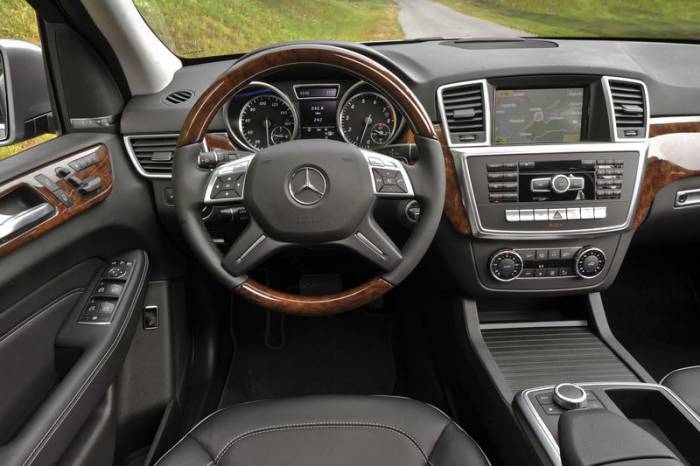  Mercedes-Benz M Class 2012 (51 )