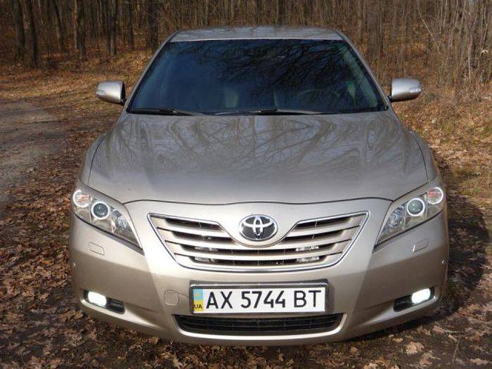   Toyota Camry (31 )