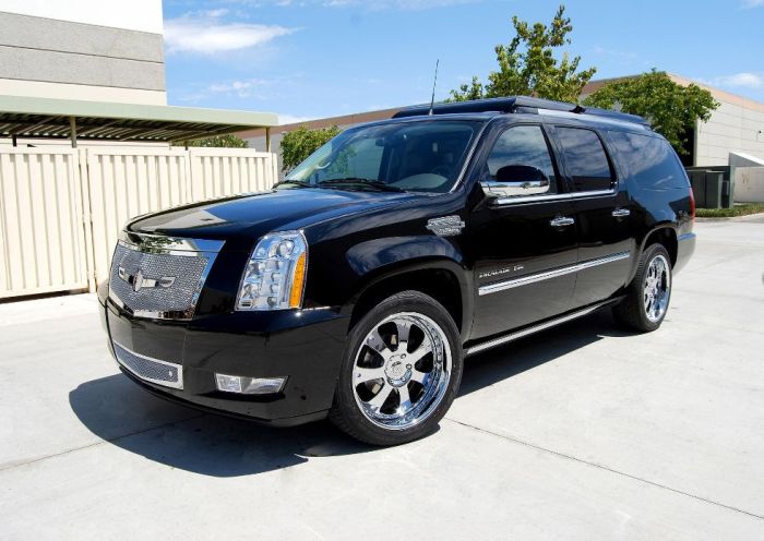  Cadillac Escalade (22 )