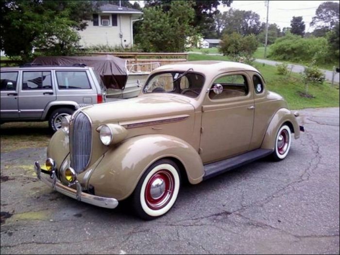   Plymouth 1938  (3 )