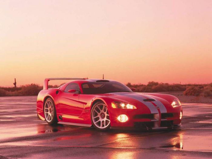 Dodge Viper GTS-R