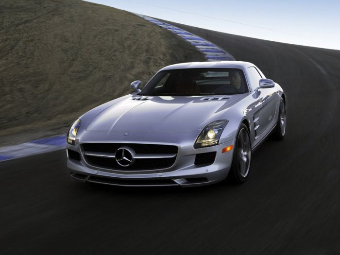 Mercedes-Benz SLS AMG