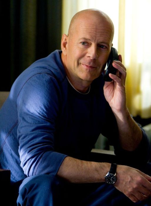  (Bruce Willis)