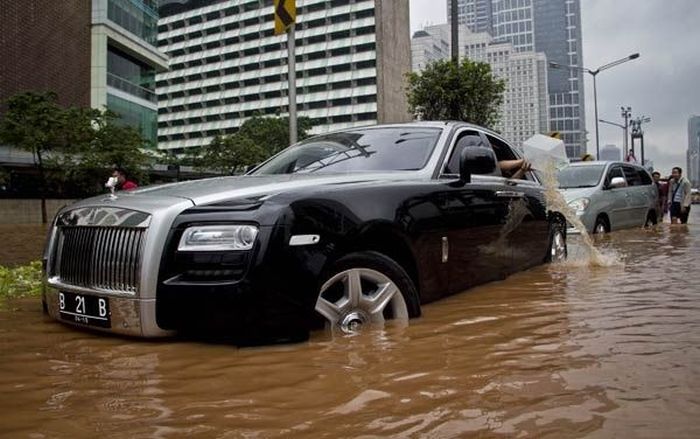 Rolls-Royce Ghost -  , 