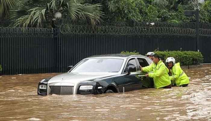 Rolls-Royce Ghost -  , 