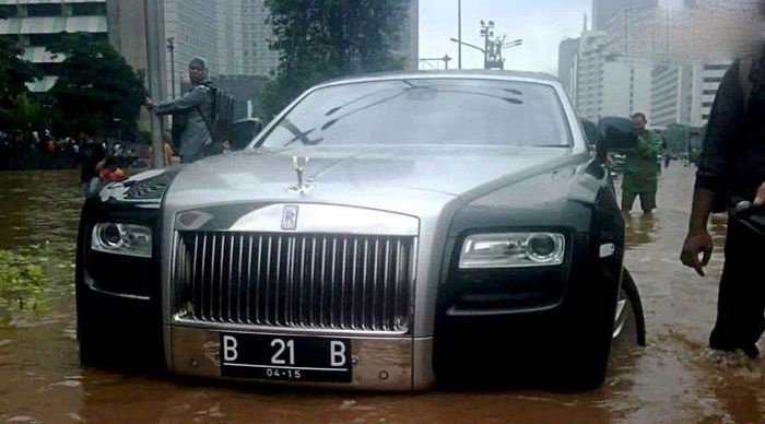 Rolls-Royce Ghost -  , 