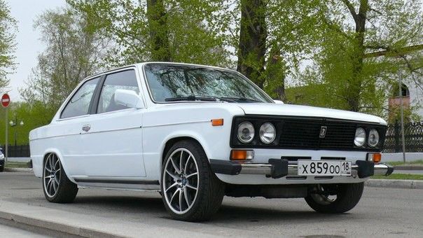 BMW 3-Series   -2106