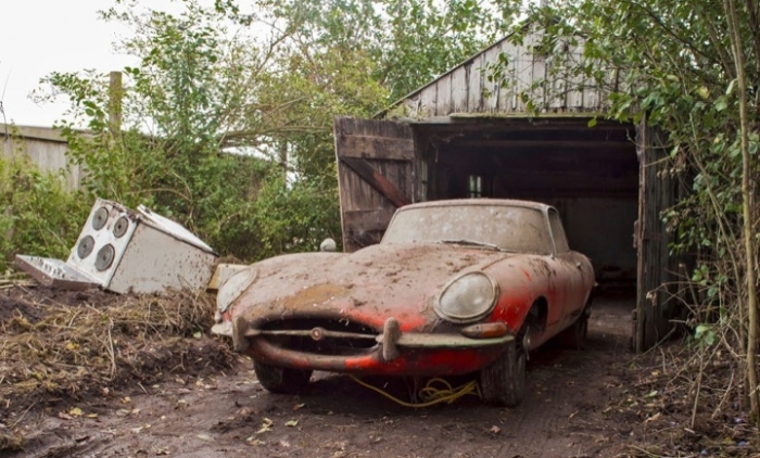     1964 Jaguar E-Type