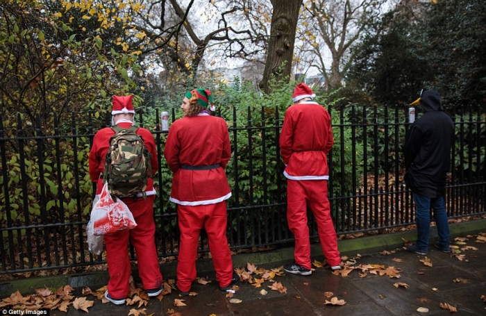  Santacon  