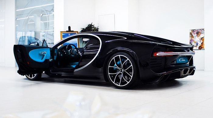  Bugatti Chiron   220  