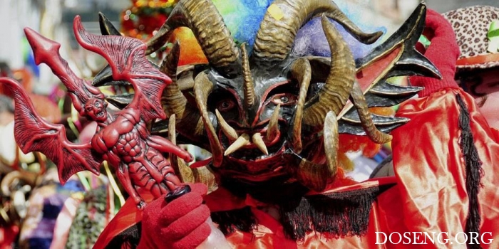 La Diablada -     