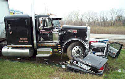 Аварии больших грузовиков (48 фото)