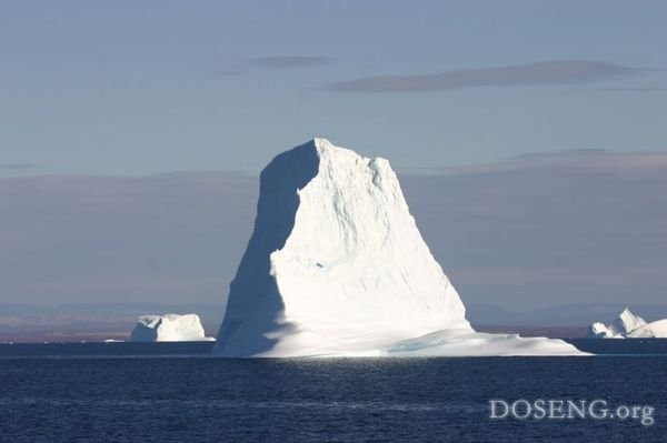 Атлантические Айсберги высотой с двадцатиэтажный дом