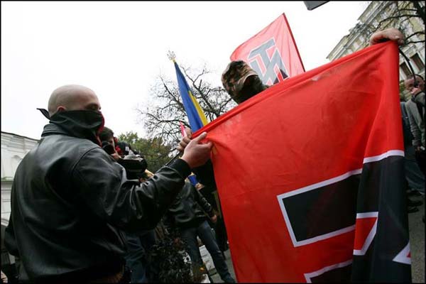 Нашумевший марш в Киеве (29 фото)