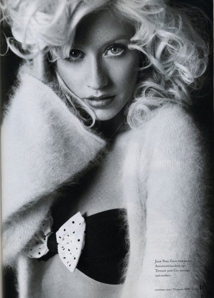 Christina Aguilera  - (24 )