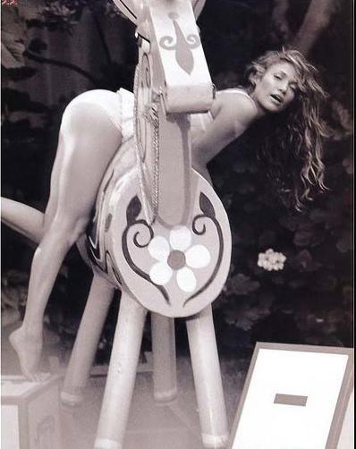 Дженифер Лопез в эротических съемках 90-х годов (фото)
