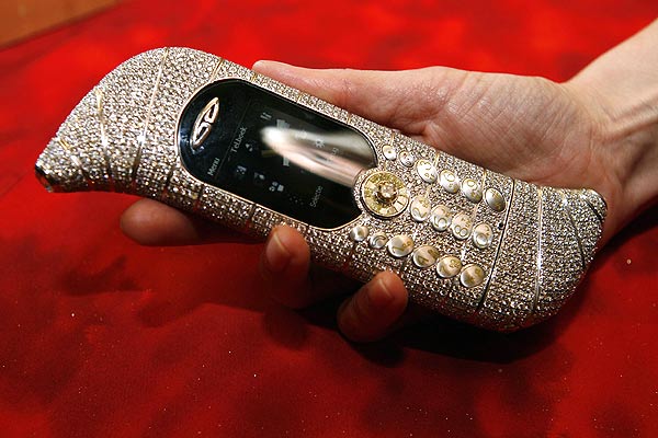 Самый дорогой в мире телефон GoldVish Piece Unique (3 фото)