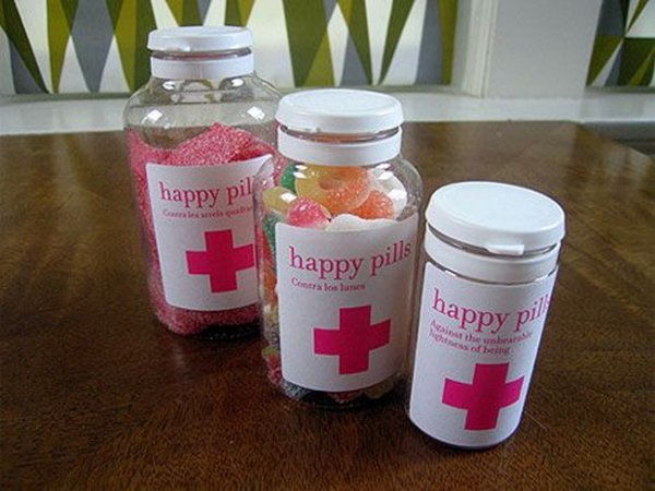 Таблетки счастья (8 фото)