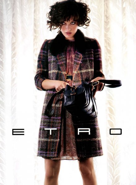 MILLA JOVOVICH  Etro